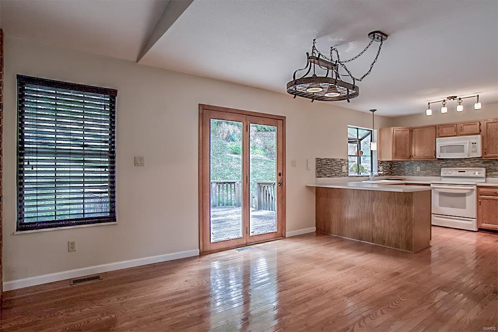 3033 Olde Post Road St. Louis, MO 63129 - Photo 8 of 37 Gallery Image 8