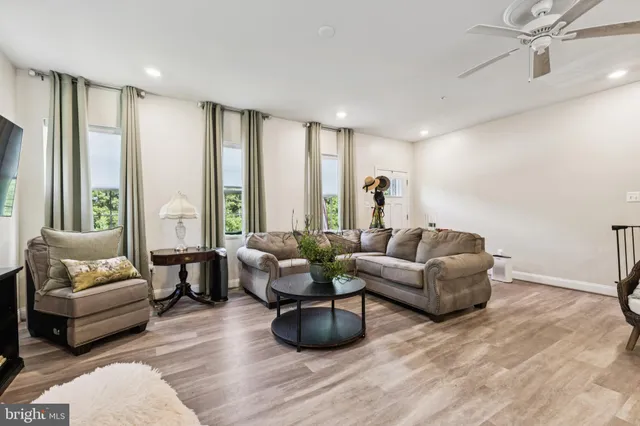 $450,000 | 45429 Englewood Way, California, MD 20619