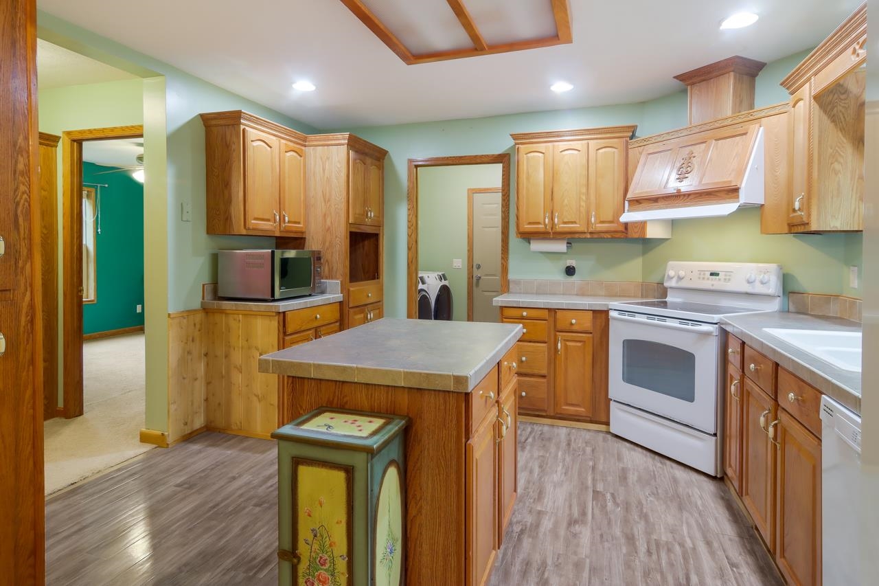 7782 Del Mason Road Bellaire, MI 49615 - Photo 9 of 57 Gallery Image 9