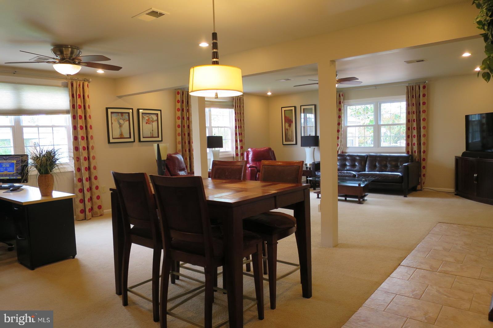552 Ivyland Road Warminster, PA 18974 - Photo 6 of 25 Gallery Image 6