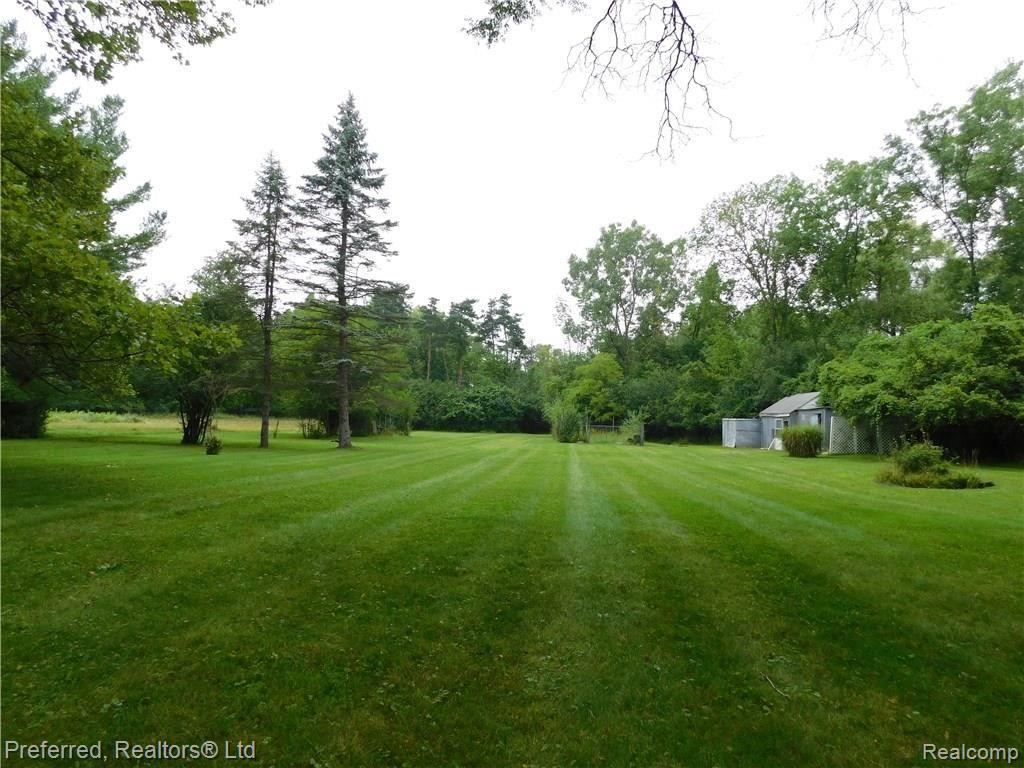 25408 Farmbrook Road Southfield, MI 48034 - Photo 66 of 74 DSCN0234.JPG