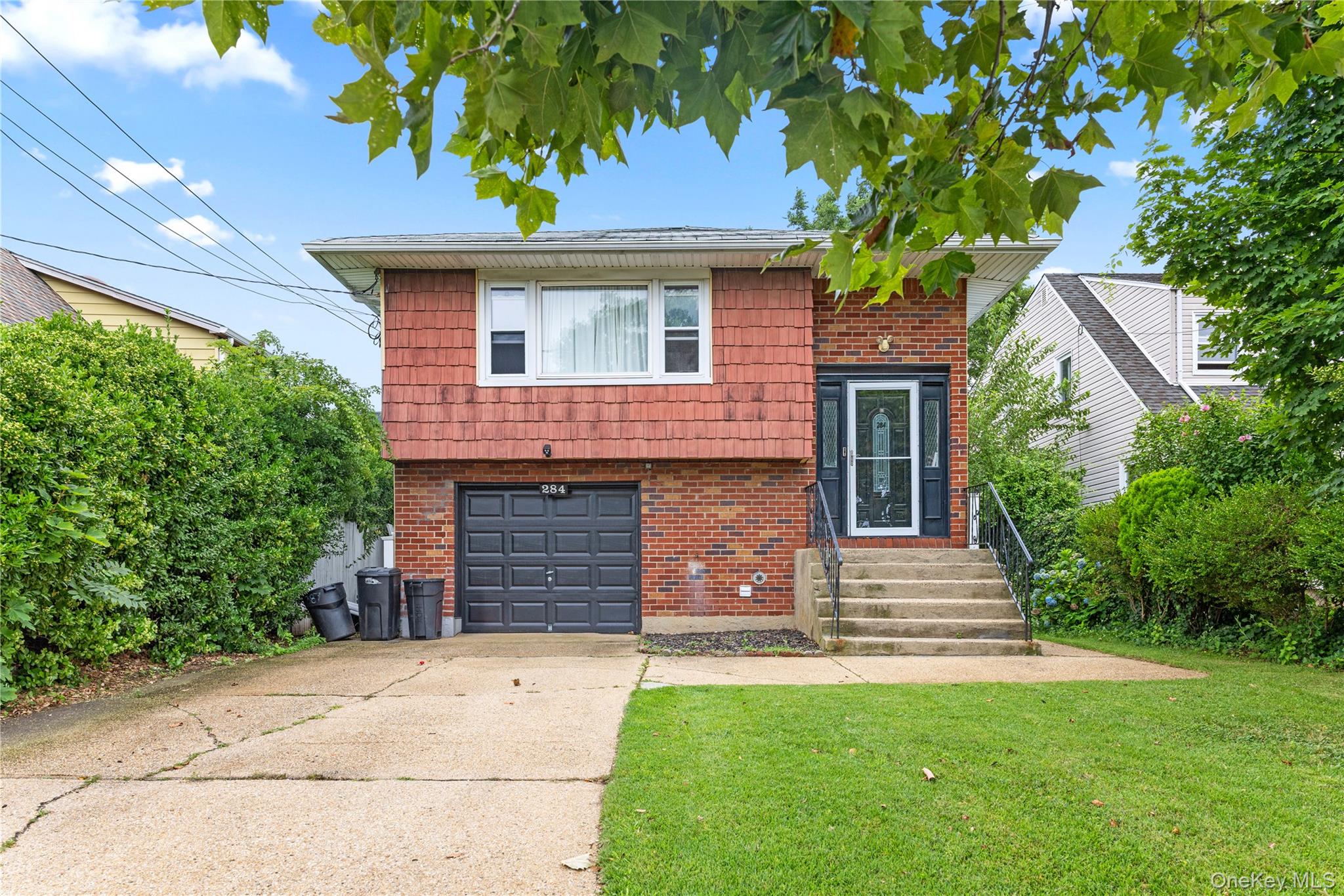 284 Baldwin Road Hempstead, NY 11550 - Photo 1 of 33 Gallery Image 1
