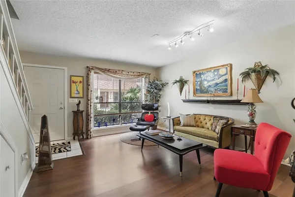 $189,900 | 1005 Love Lane, Unit 25, Apopka, FL 32703