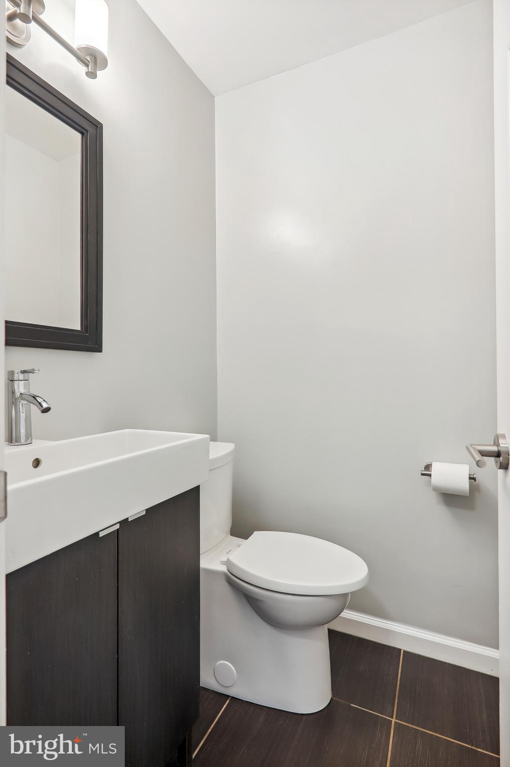 7613 Sebago Road Bethesda, MD 20817 - Photo 21 of 51 Half Bath / Powder Room - Main Level