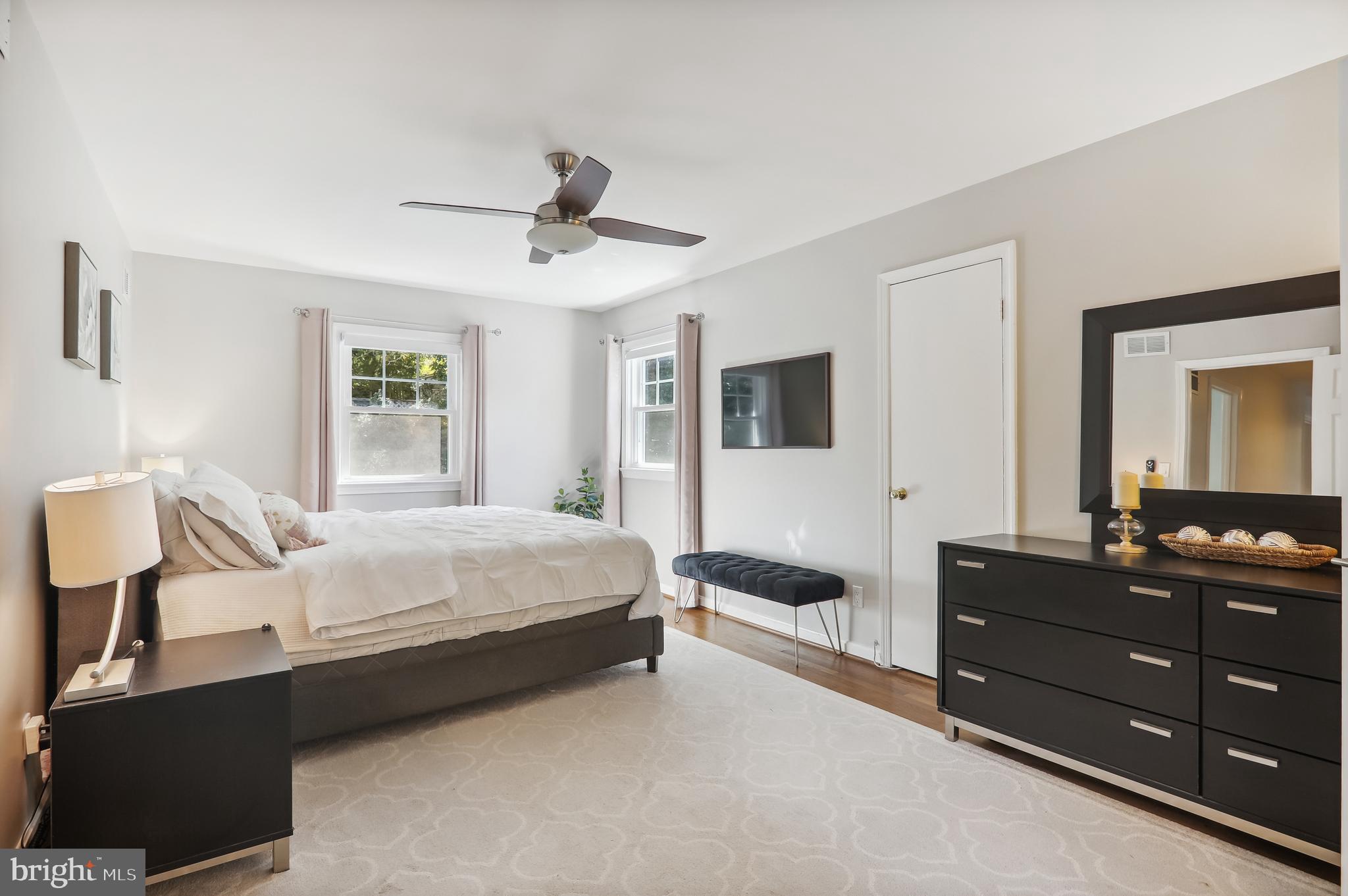 7613 Sebago Road Bethesda, MD 20817 - Photo 24 of 51 Primary Bedroom