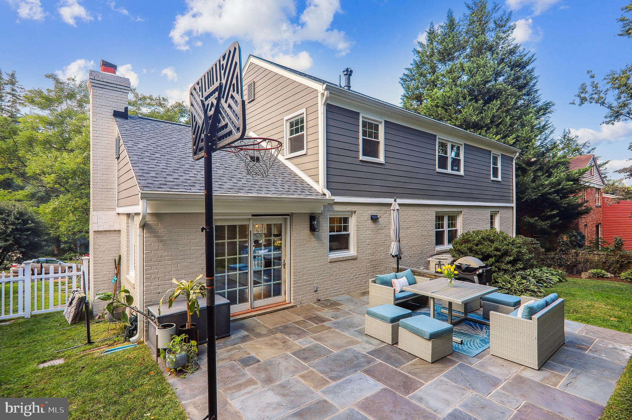 7613 Sebago Road Bethesda, MD 20817 - Photo 4 of 51