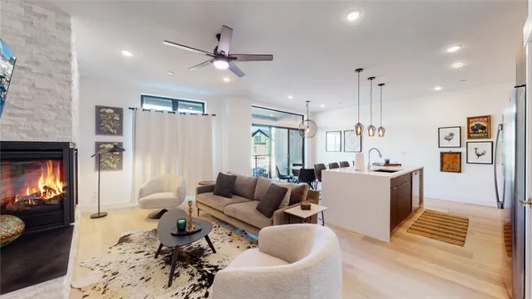 $895,000 | 930 Blue River Parkway, Unit 622, Silverthorne, CO 80498