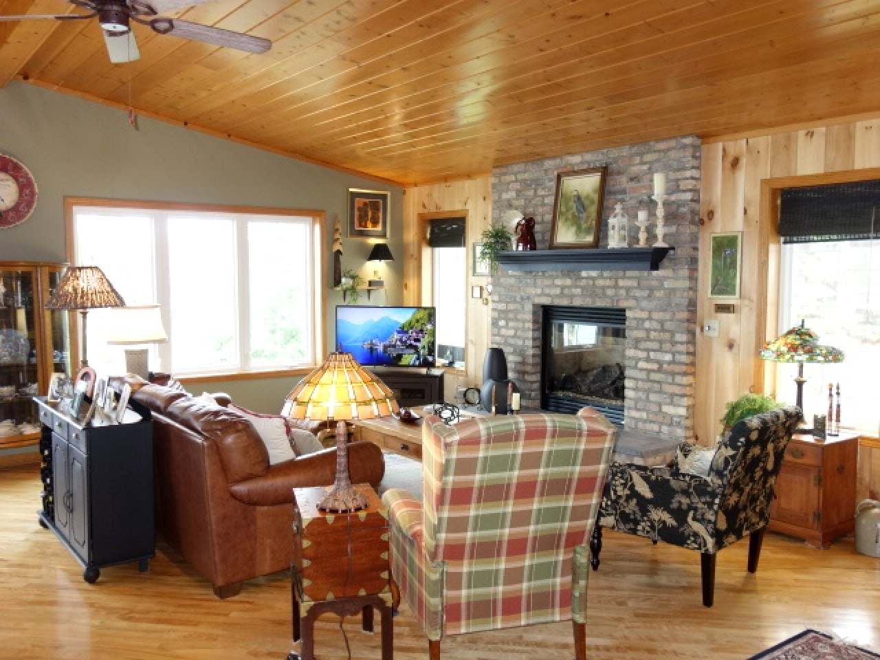 10272 Oak Road Hazelhurst, WI 54531 - Photo 4 of 24 Gallery Image 4