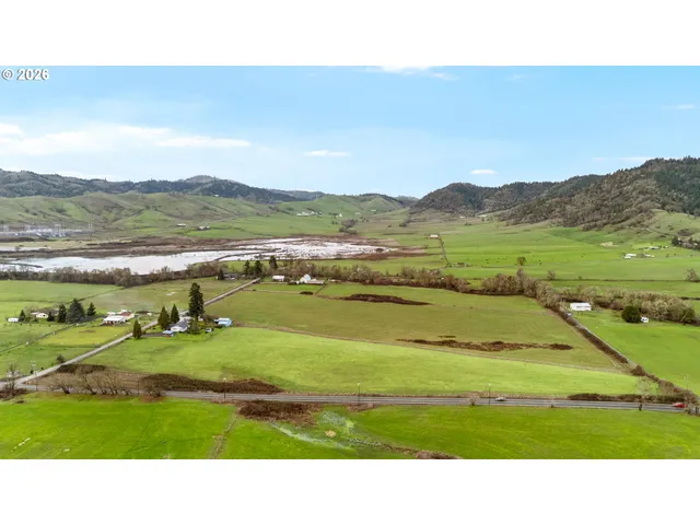 $529,000 | 383 Brumbach Road, Roseburg, OR 97470