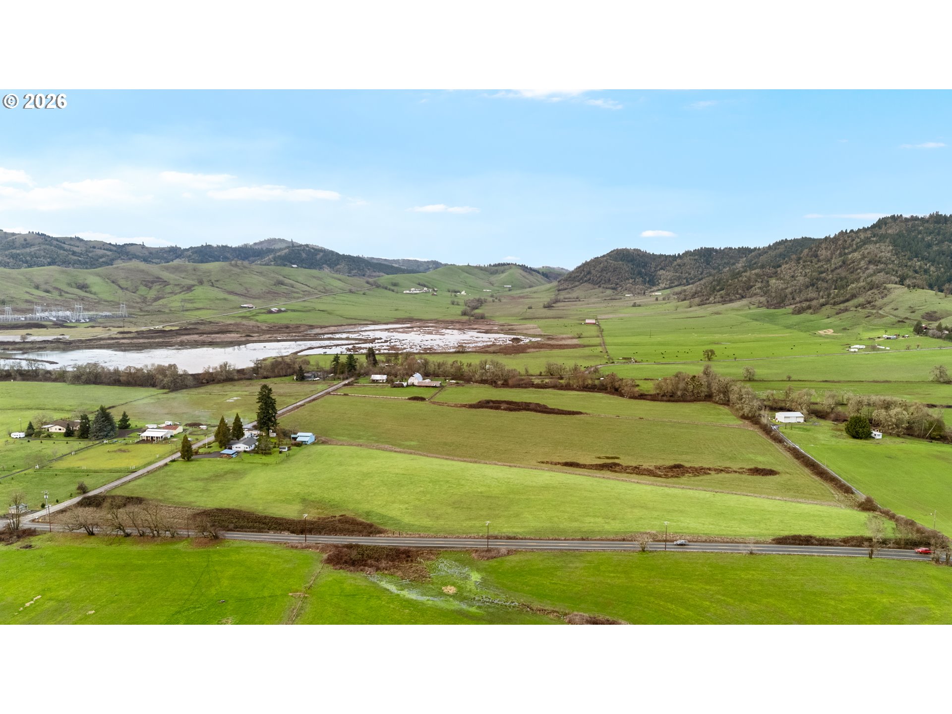 383 Brumbach Road Roseburg, OR 97470 - Photo 12 of 17 a view of an ocean and a mountain