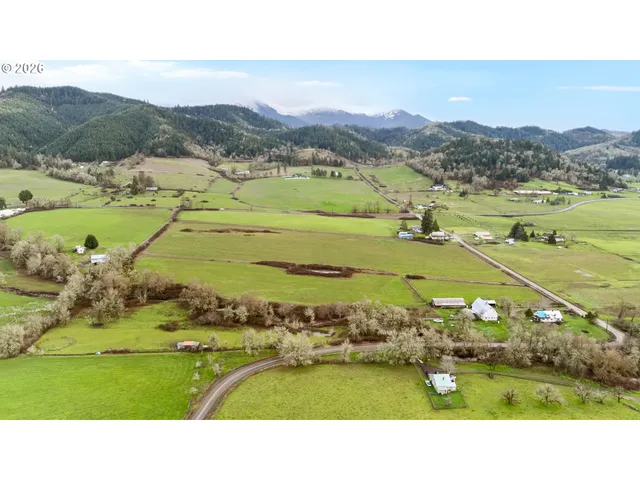$529,000 | 383 Brumbach Road, Roseburg, OR 97470