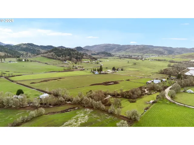 $529,000 | 383 Brumbach Road, Roseburg, OR 97470