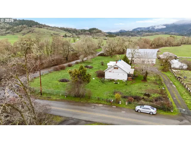 $529,000 | 383 Brumbach Road, Roseburg, OR 97470