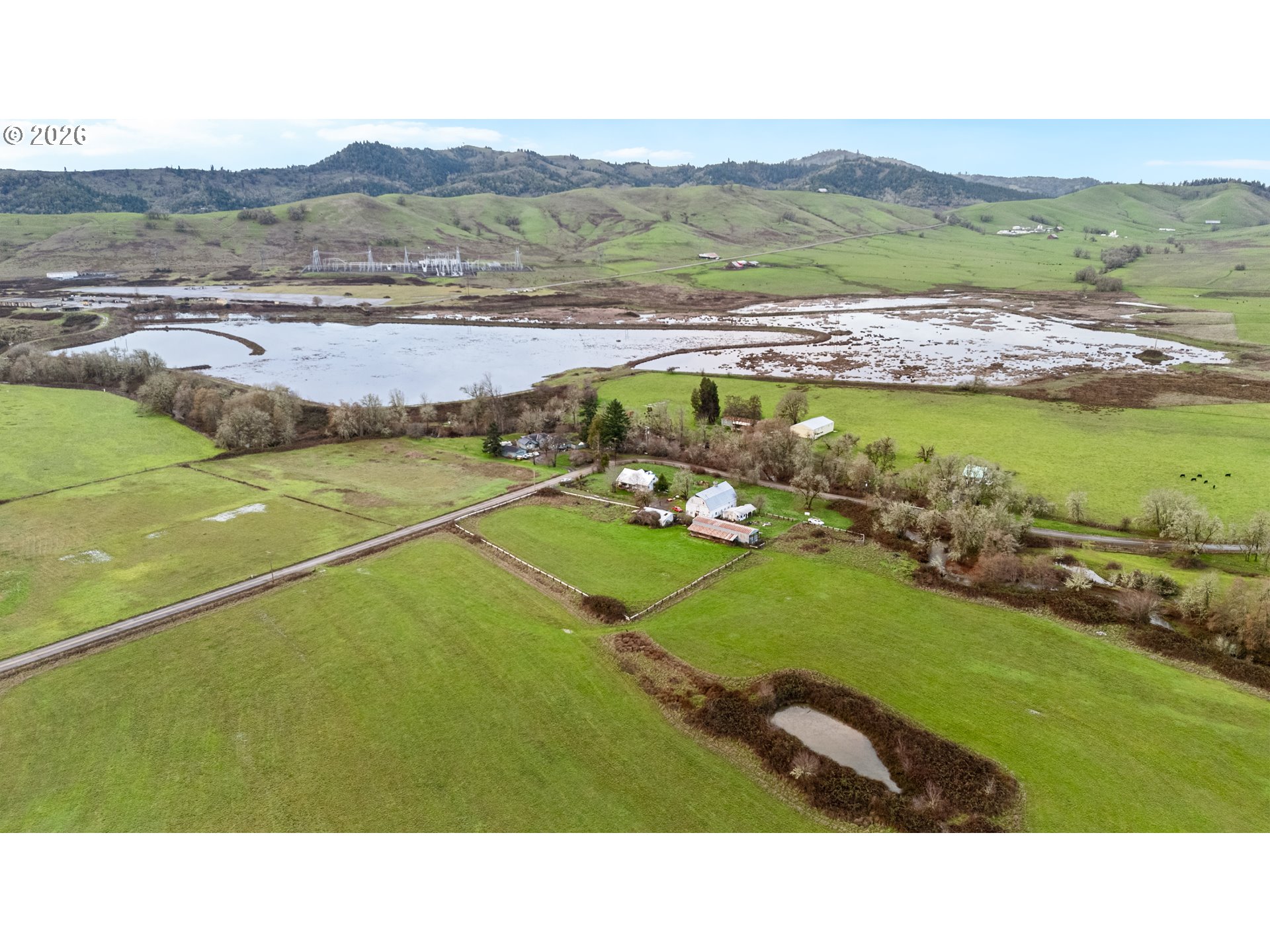 383 Brumbach Road Roseburg, OR 97470 - Photo 10 of 17 a view of an outdoor space and mountain view
