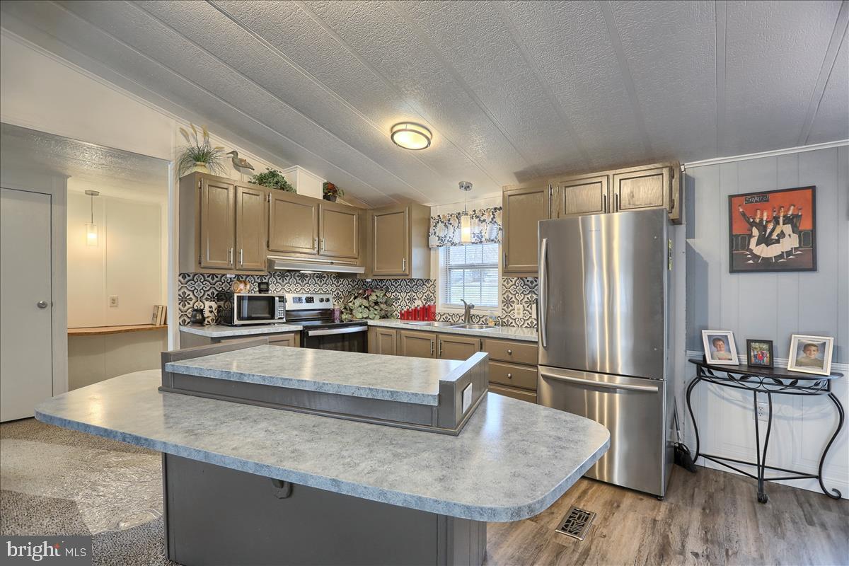 700 Salem Road, Unit 69 Etters, PA 17319 - Photo 10 of 31 Gallery Image 10