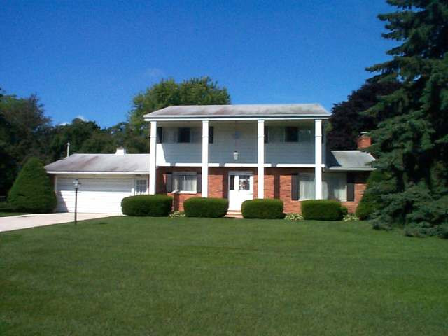 2474 Glengarry Road Jackson, MI 49203 - Photo 1 of 4 Photo 1
