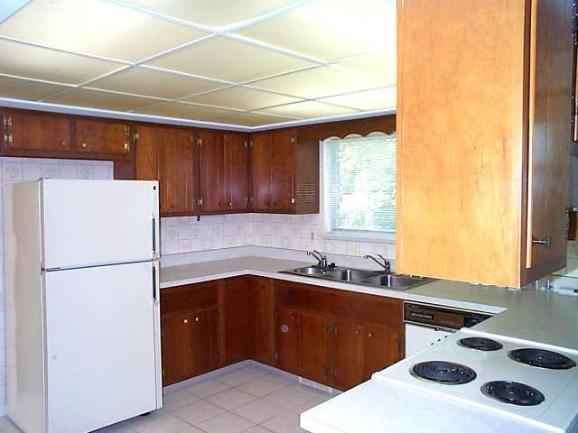 2474 Glengarry Road Jackson, MI 49203 - Photo 4 of 4 Photo 4