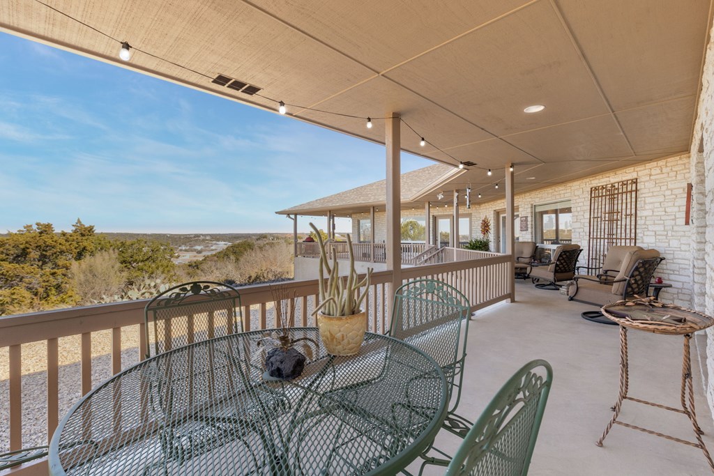 1817 Summit Point Drive Kerrville, TX 78028 - Photo 22 of 26