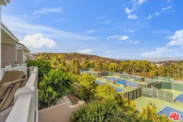 $10,995 | 2202 The Terrace, Los Angeles, CA 90049