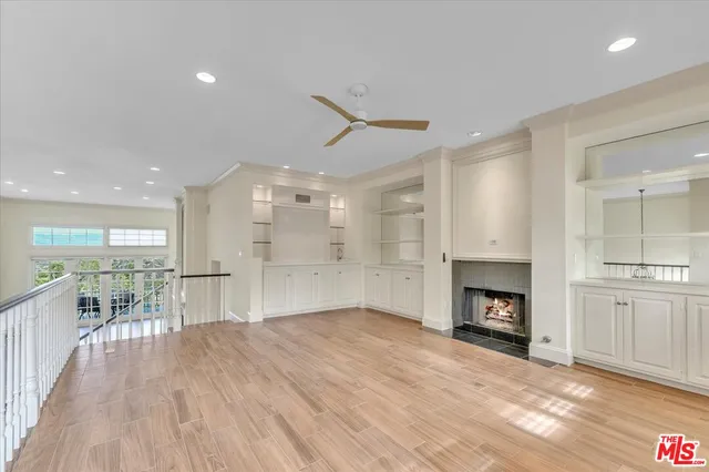 $10,995 | 2202 The Terrace, Los Angeles, CA 90049