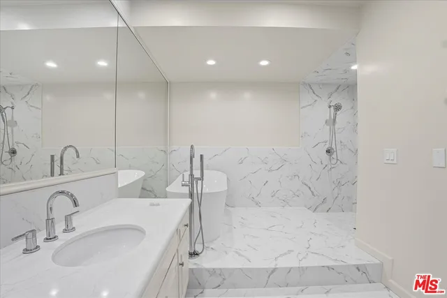 $10,995 | 2202 The Terrace, Los Angeles, CA 90049