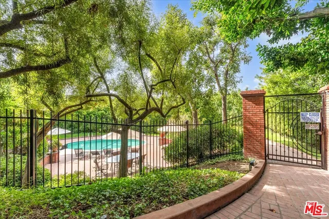 $10,995 | 2202 The Terrace, Los Angeles, CA 90049