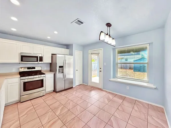 $2,049 | 2413 Socorro Bend, Leander, TX 78641