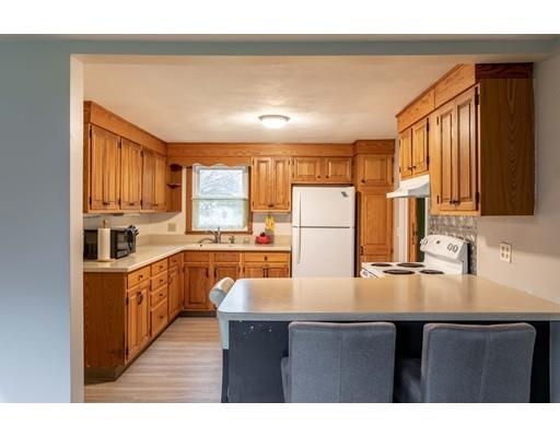 21 Hartman Road Amherst, MA 01002 - Photo 3 of 15 Gallery Image 3