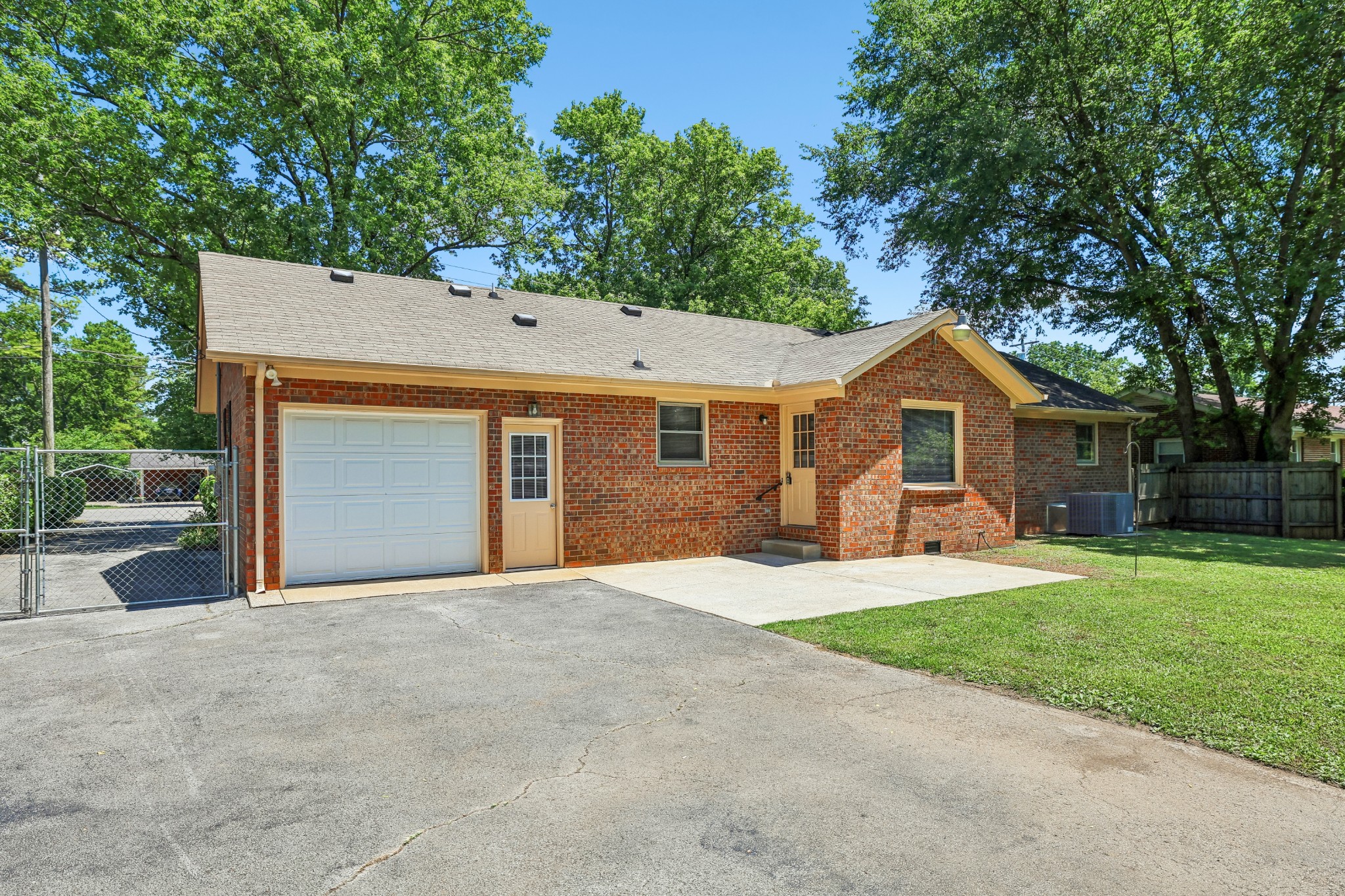 1419 Avon Road Murfreesboro, TN 37129 - Photo 30 of 39