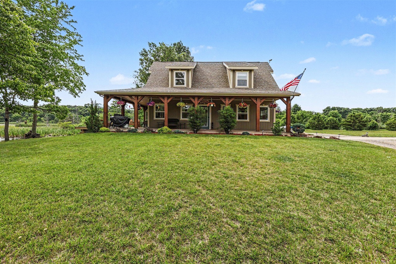 15303 Seymour Road Grass Lake, MI 49240 - Photo 2 of 98