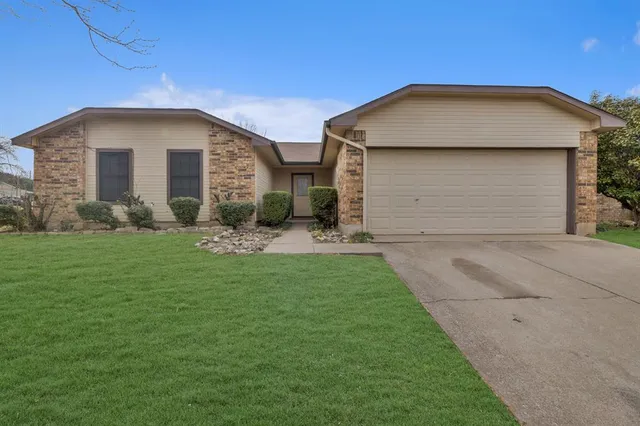 $2,050 | 6312 Woodstream Trail, Fort Worth, TX 76133