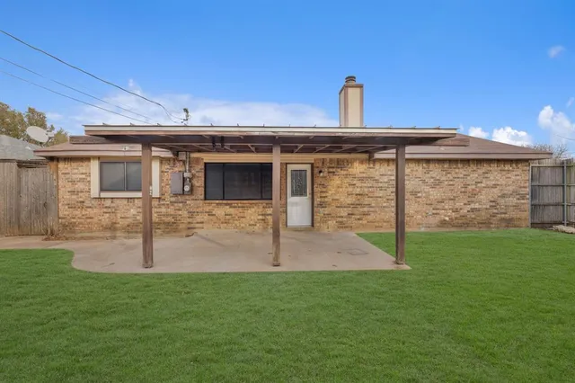 $2,050 | 6312 Woodstream Trail, Fort Worth, TX 76133