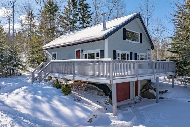 $1,100,000 | 26 Hummingbird Lane, Bar Harbor, ME 04609