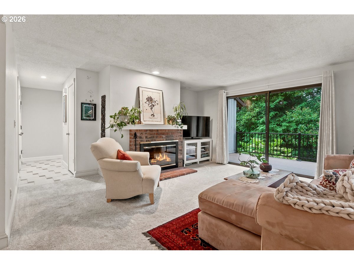 7134 Southwest Murray Boulevard Beaverton, OR 97008 - Photo 14 of 38