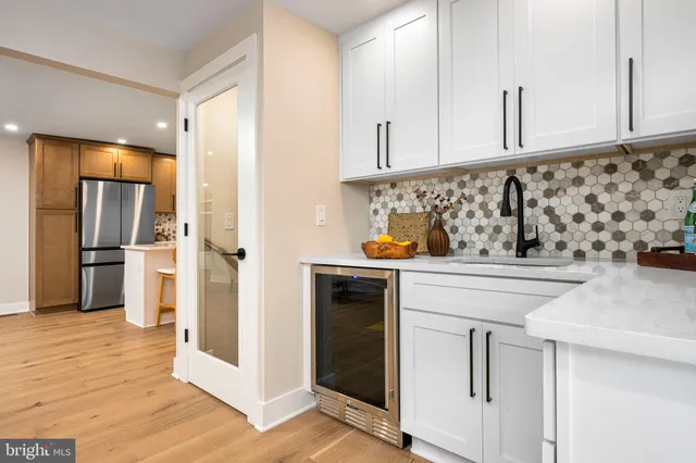 $1,095,000 | 211 Bryn Mawr Avenue, Bala Cynwyd, PA 19004