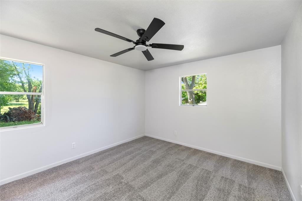 103 Ivy Street Goodlow, TX 75144 - Photo 18 of 32