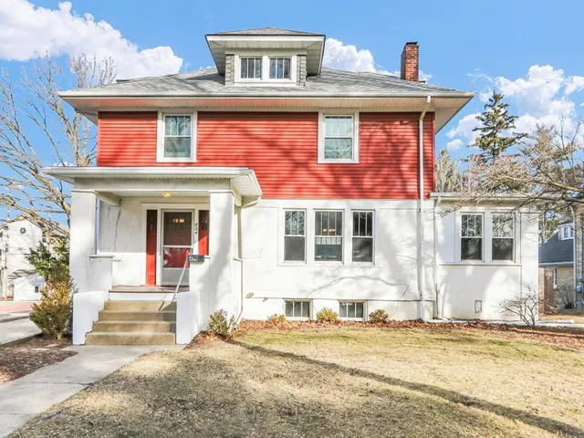 $285,000 | 804 West Michigan Avenue, Urbana, IL 61801