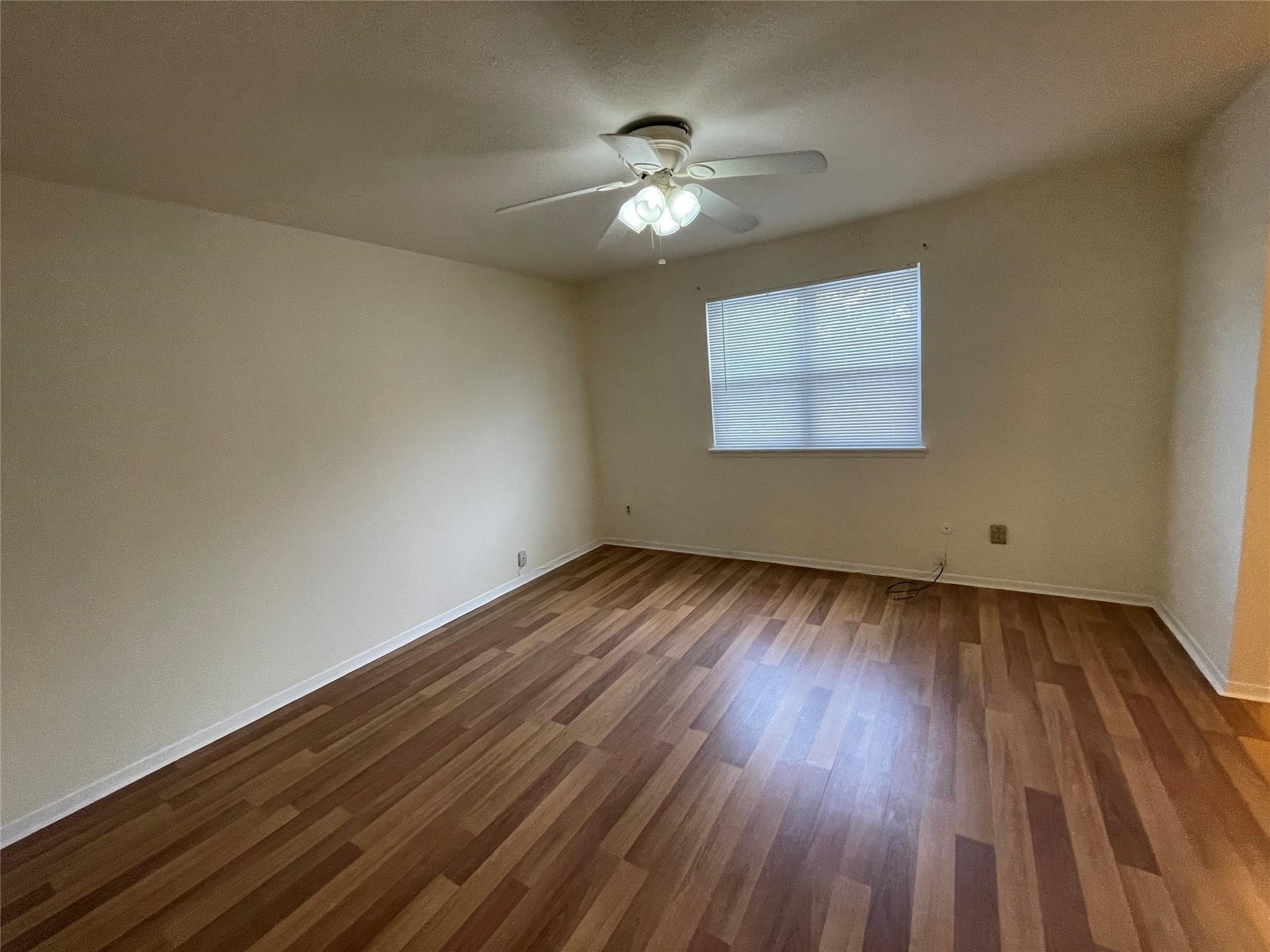 4079 Young Street Pasadena, TX 77504 - Photo 12 of 23