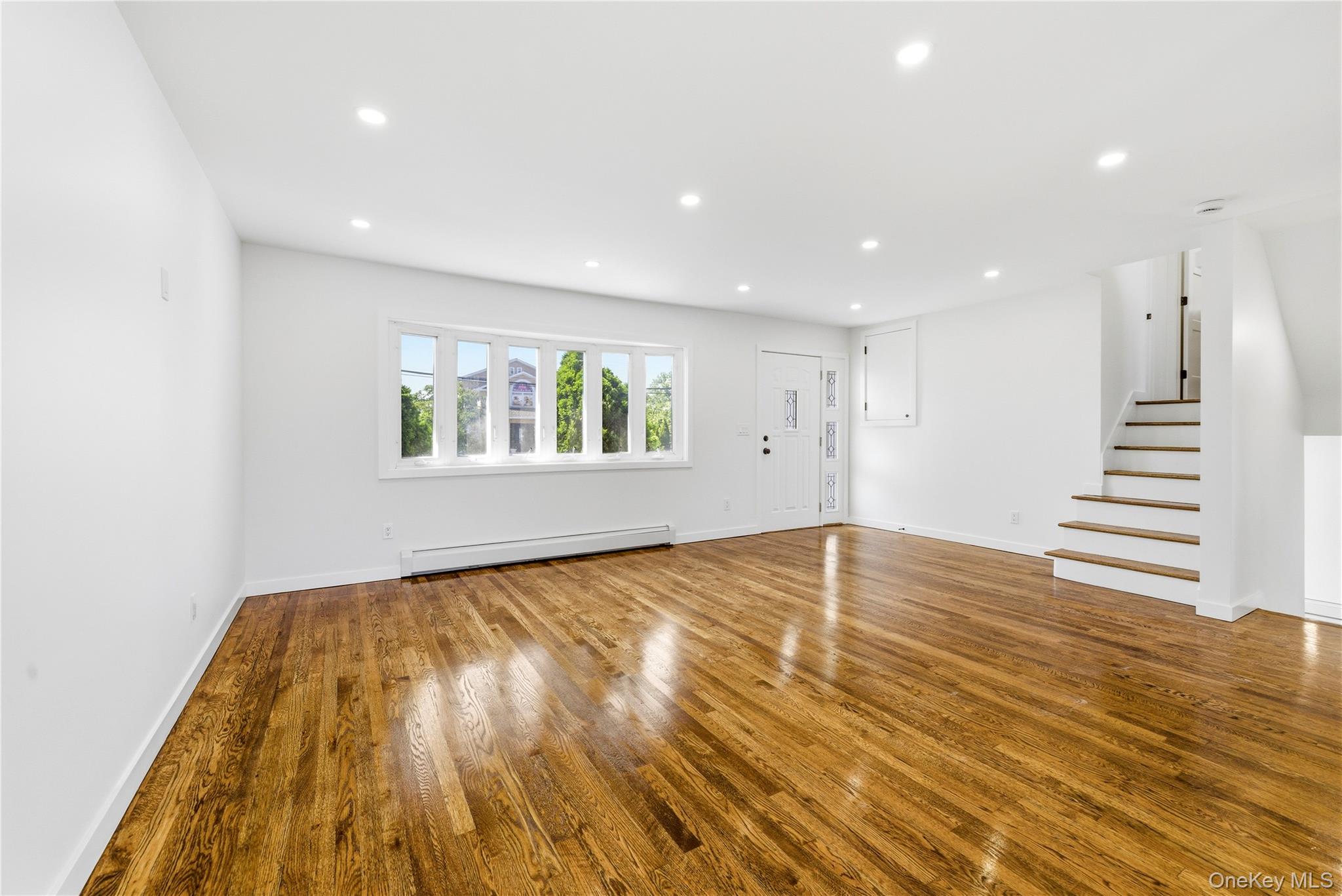 561 Woodbury Road Plainview, NY 11803 - Photo 3 of 19