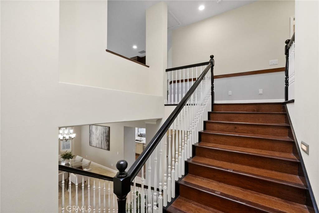 20356 Vía Cellini Porter Ranch, CA 91326 - Photo 43 of 62