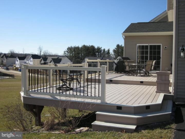 2004 Grenoble Road Coatesville, PA 19320 - Photo 24 of 25 Deck