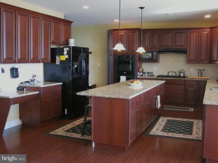 2004 Grenoble Road Coatesville, PA 19320 - Photo 9 of 25 Kitchen