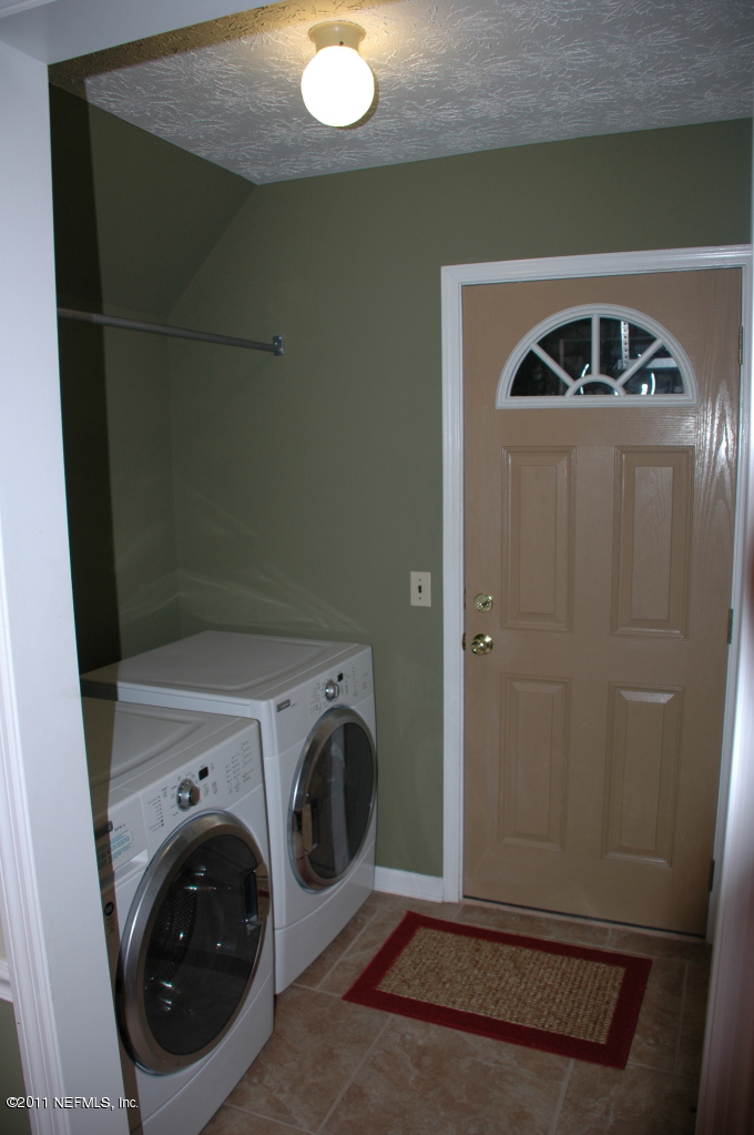 3494 Sandburg Road Jacksonville, FL 32277 - Photo 13 of 13 Inside Laundry