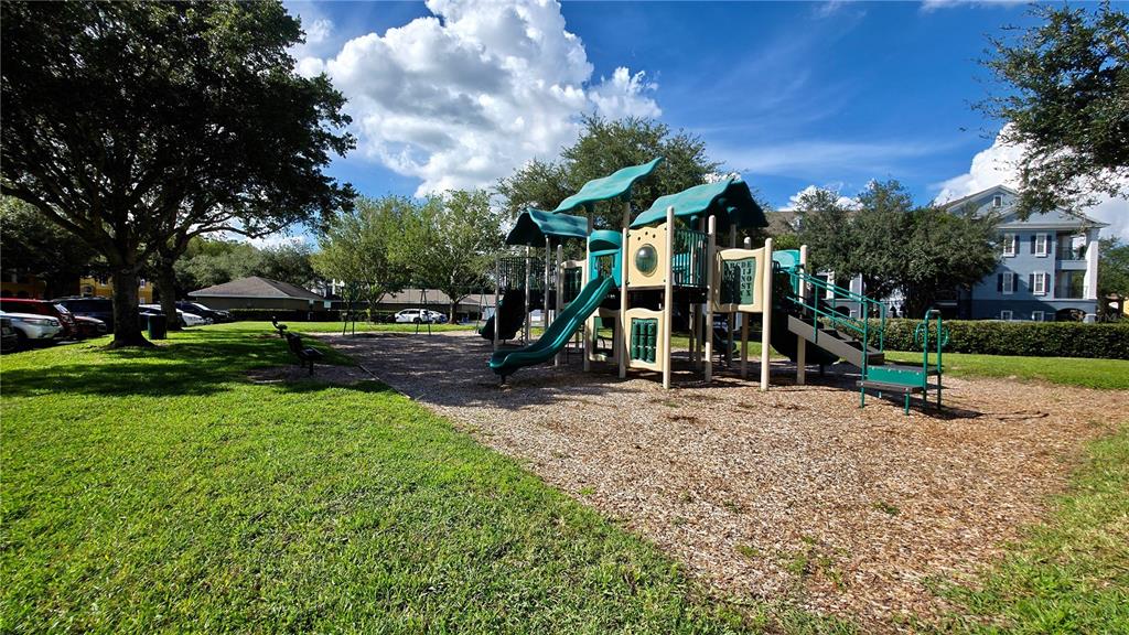 3611 Conroy Road, Unit 818 Orlando, FL 32839 - Photo 27 of 44 Gallery Image 27