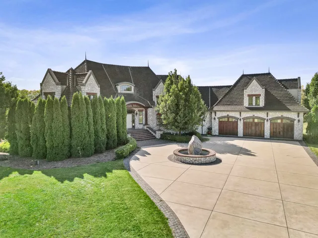 $2,900,000 | N1179 County Rd Q, Watertown, WI 53098