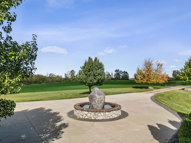 $2,900,000 | N1179 County Rd Q, Watertown, WI 53098