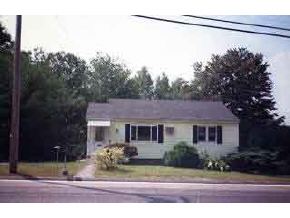 1085 Bodwell Road Manchester, NH 03109 - Photo 1 of 4