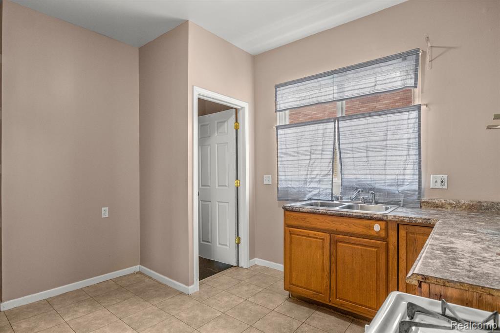 129 Pine Street River Rouge, MI 48218 - Photo 12 of 26