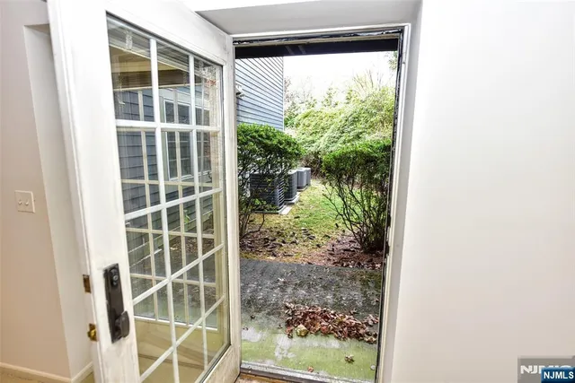 $539,000 | 339 Cambridge Drive, Ramsey, NJ 07446