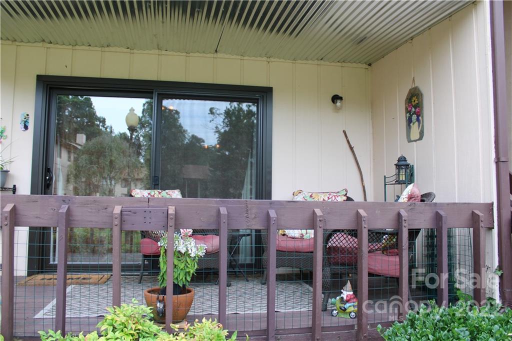 71 Shepard Square Brevard, NC 28712 - Photo 18 of 23 a front view of house with a garden